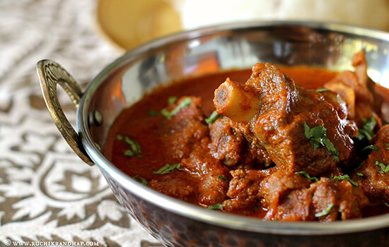 Mutton Curries dishes for takeout and catering by indian and pakistani restaurant, cuisine in GTA, Brampton, Mississauga, Caledon & other area of Ontario.