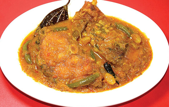 Traditional Curries dishes for takeout and catering by indian and pakistani restaurant, cuisine in GTA, Brampton, Mississauga, Caledon & other area of Ontario.